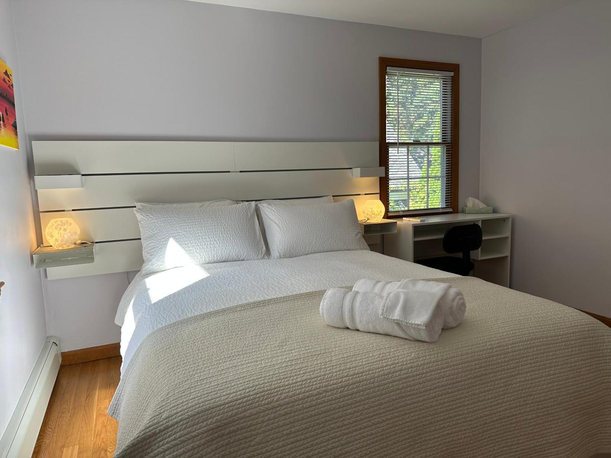 Boston Single Family House - Super Quiet And Private Villa Room photo